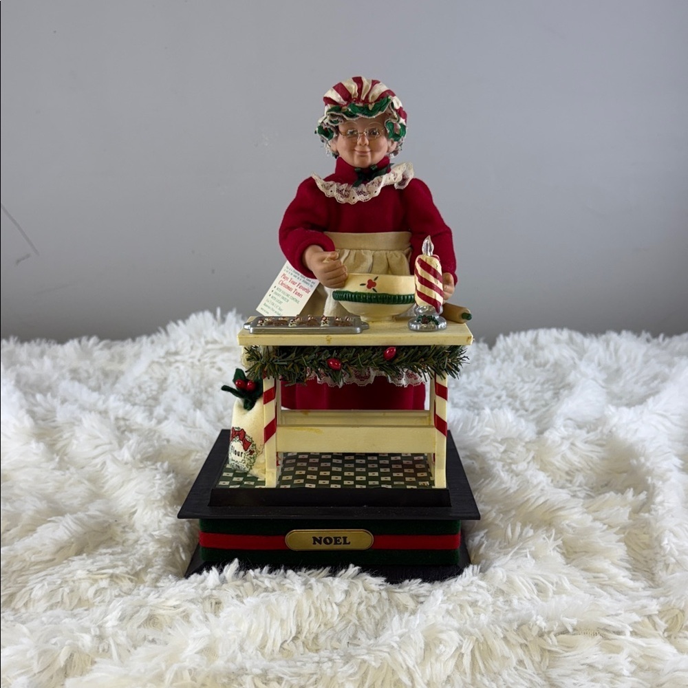 Festive Red and Gold Holiday Figurine R1